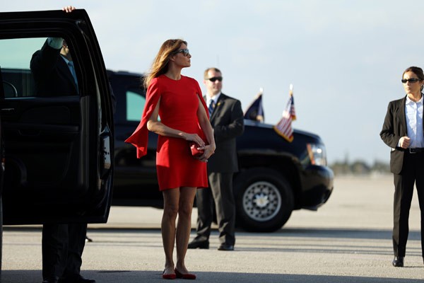 First Lady Melania ilk kez seyahatte