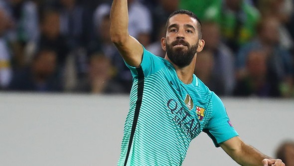 Arda Turan idmanda krampon fırlattı