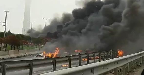 İstanbul'daki helikopter kazasından ilk görüntüler