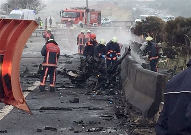 İstanbul'daki helikopter kazasından ilk görüntüler