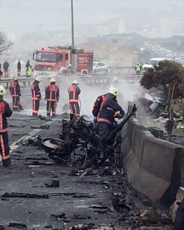 İstanbul'daki helikopter kazasından ilk görüntüler