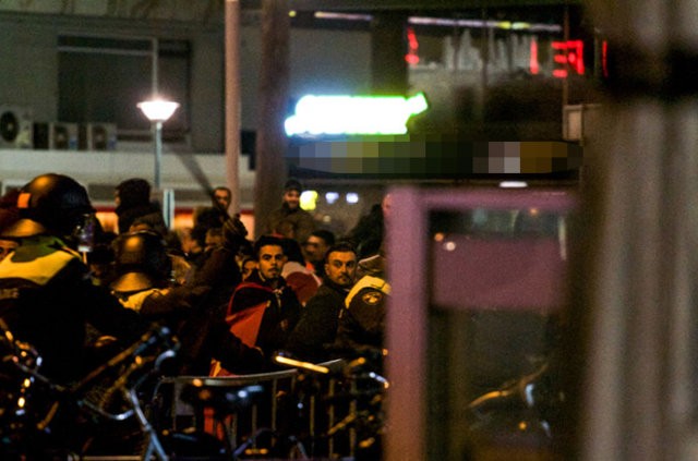 Rotterdam Belediye Başkanı'na skandalın hesabı soruldu