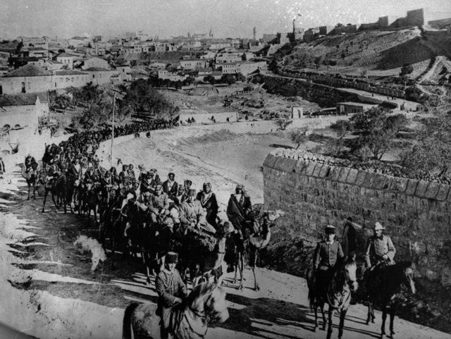 TSK, Çanakkale Zaferi'ne ait fotoğraflar paylaştı