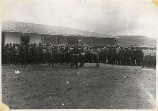 TSK, Çanakkale Zaferi'ne ait fotoğraflar paylaştı