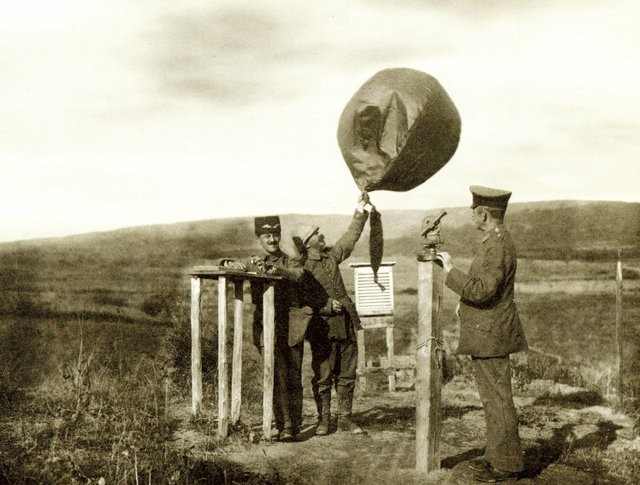 TSK, Çanakkale Zaferi'ne ait fotoğraflar paylaştı