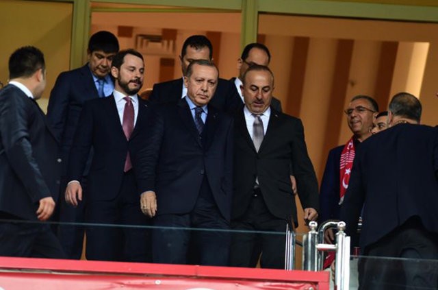 Erdoğan'dan Milli Takım'a moral dopingi