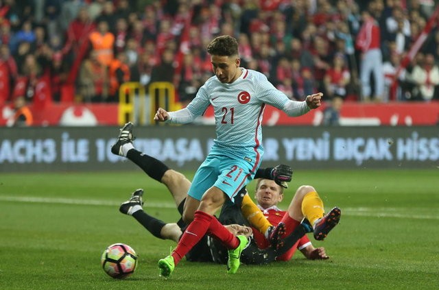 Emre Mor sosyal medyayı salladı!