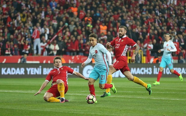 Emre Mor sosyal medyayı salladı!