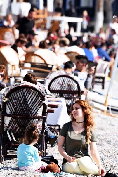 Bodrum'da sıcak hava keyfi! 'Cennette gibiyiz...'