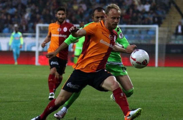 Süper Lig'de hangi futbolcu ne kadar kazanıyor?