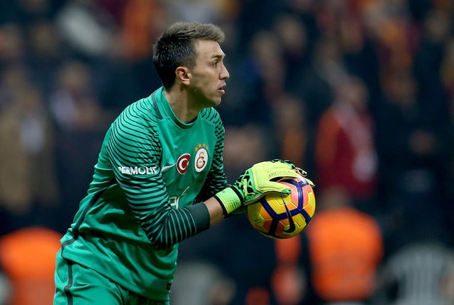 Galatasaray'da kimler gidecek, kimler kalacak?