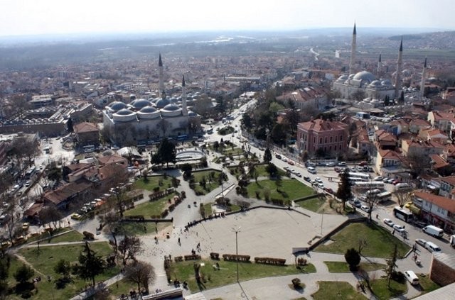 Evet ve Hayır oranı en fazla olan iller