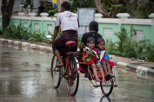 Myanmar'da su festivalinde, 285 ölü