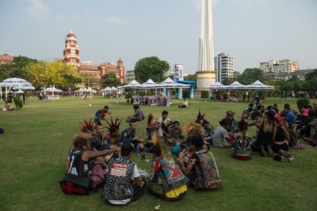 Myanmar'da su festivalinde, 285 ölü