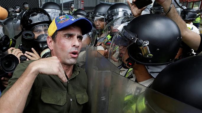 Venezuella'da protesto gösterilerinde 7 ölü