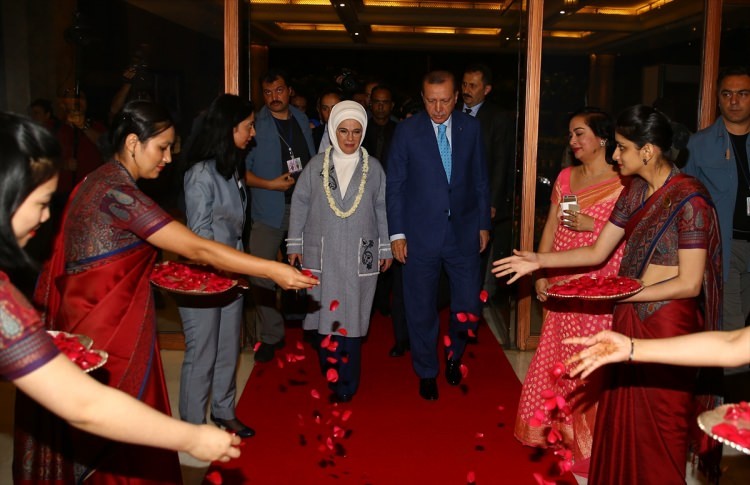 Erdoğan'a Hindistan'da coşkulu karşılama