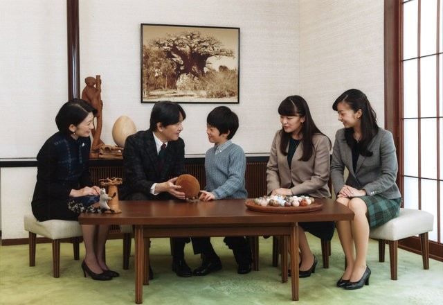 Japonya prensesi Mako ‘Aşk'ı seçti, tahtı elinin tersiyle itti