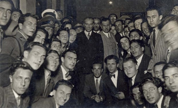 Atatürk’ün az bilinen fotoğrafları