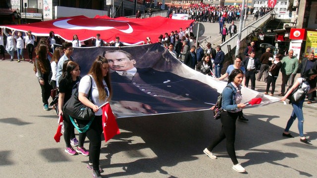 19 Mayıs bayramı tüm yurtta coşkuyla kutlandı