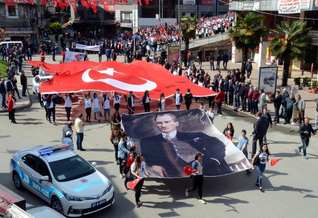 19 Mayıs bayramı tüm yurtta coşkuyla kutlandı