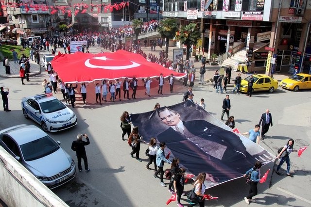 19 Mayıs bayramı tüm yurtta coşkuyla kutlandı