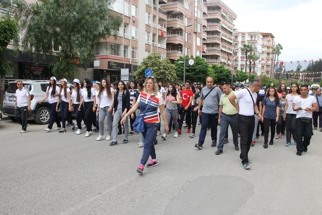 19 Mayıs bayramı tüm yurtta coşkuyla kutlandı