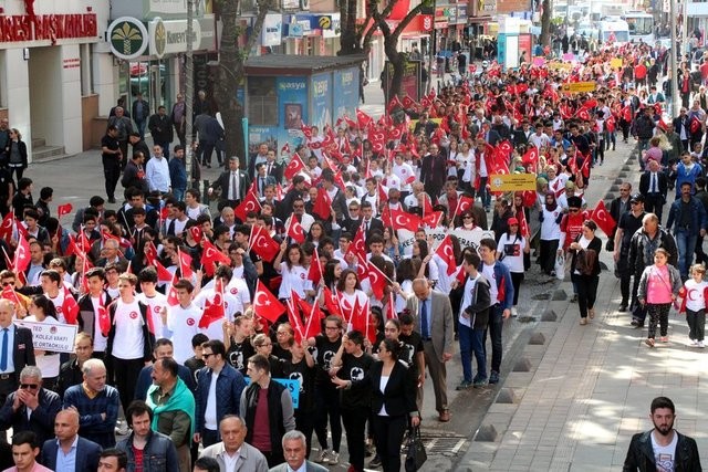 19 Mayıs bayramı tüm yurtta coşkuyla kutlandı