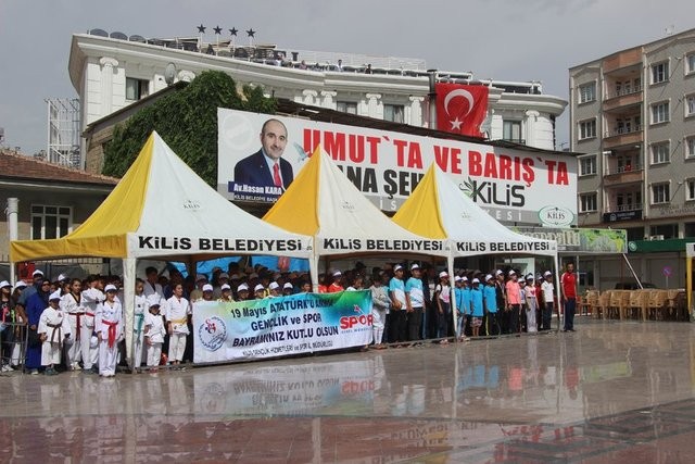 19 Mayıs bayramı tüm yurtta coşkuyla kutlandı