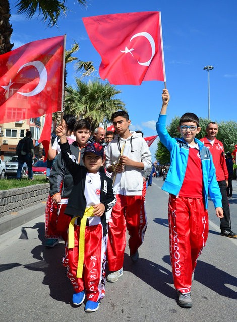 19 Mayıs bayramı tüm yurtta coşkuyla kutlandı