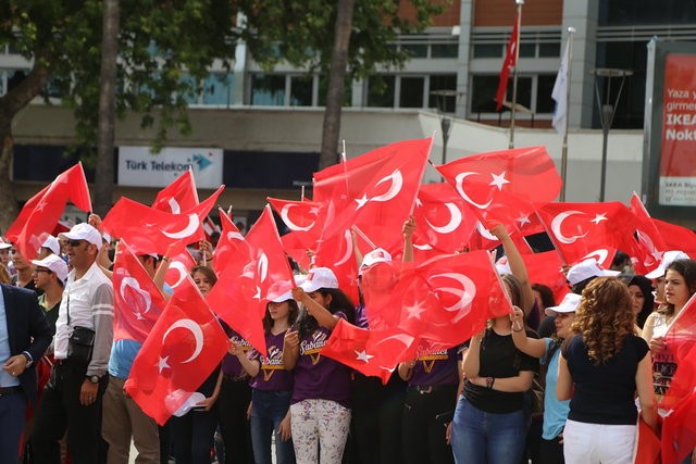 19 Mayıs bayramı tüm yurtta coşkuyla kutlandı