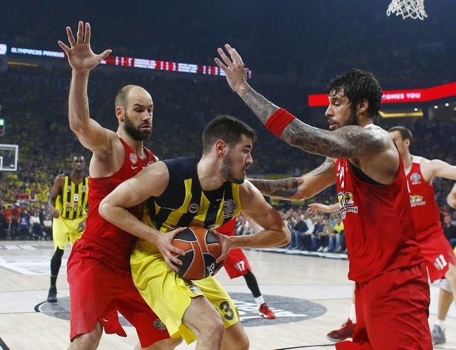 Fenerbahçeli basketbolcular tarihi zaferi böyle değerlendirdi