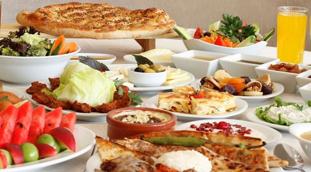 Sağlıklı bir iftar nasıl olmalı