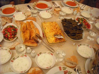 Sağlıklı bir iftar nasıl olmalı