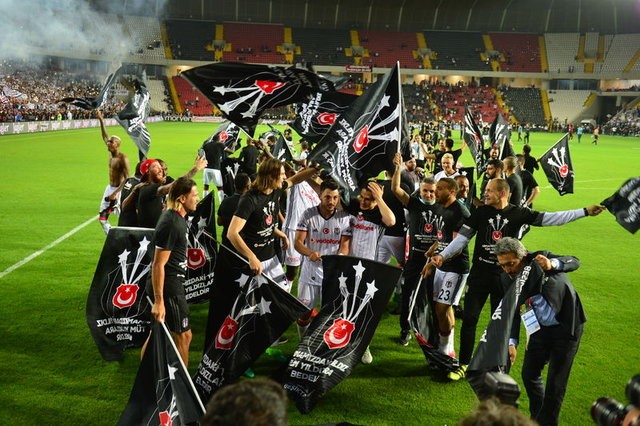 Gaziantep'te Beşiktaş'ın şampiyonluk coşkusu