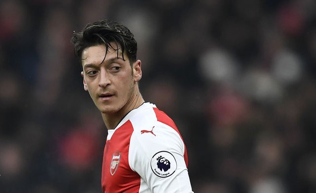 Mesut Özil'den 200 bin TL'lik evlilik teklifi