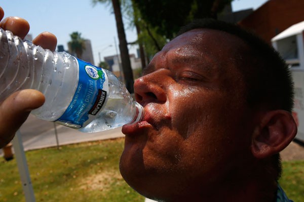 48 derece sıcaklıkta ne yapacaklarını şaşırdılar