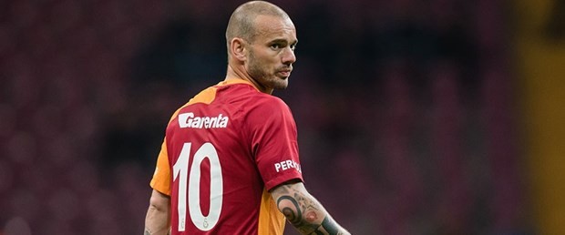 Sneijder garson oldu