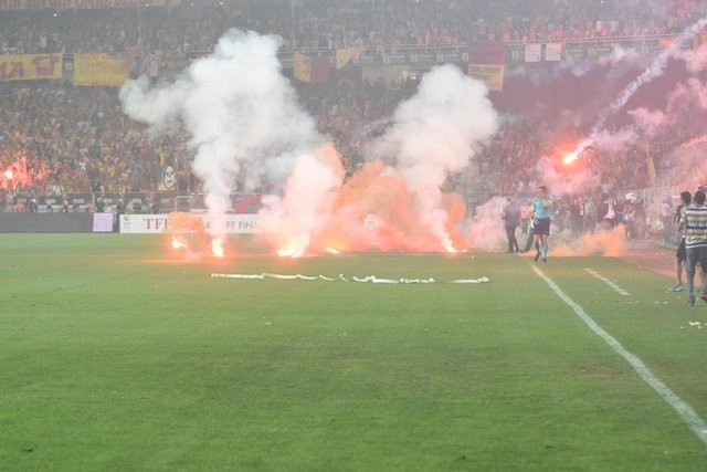 Eskişehirspor - Göztepe finalinde oyunun durduğu anlar!