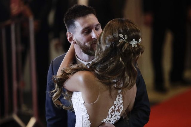 Lionel Messi ve Antonella Roccuzzo düğününden muhteşem kareler