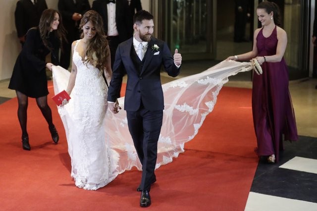 Lionel Messi ve Antonella Roccuzzo düğününden muhteşem kareler