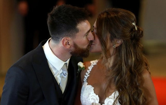 Lionel Messi ve Antonella Roccuzzo düğününden muhteşem kareler