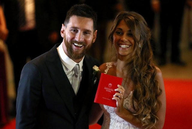 Lionel Messi ve Antonella Roccuzzo düğününden muhteşem kareler