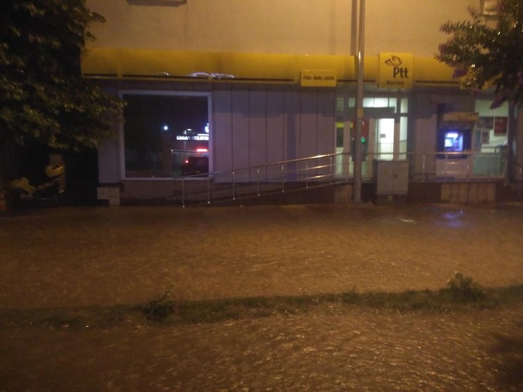 Çanakkale'de yaşanan sel felaketinin görüntüleri