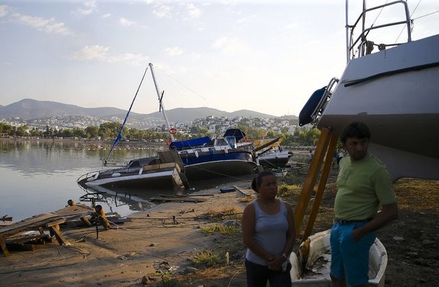 Bodrum'da bulunan ünlü isimlerin deprem paylaşımları