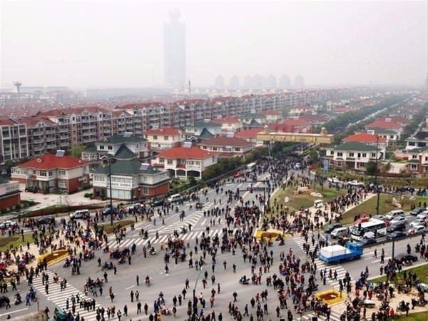 En zengin köy! Herkes villada oturuyor