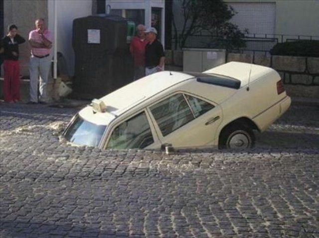 En zengin köy! Herkes villada oturuyor