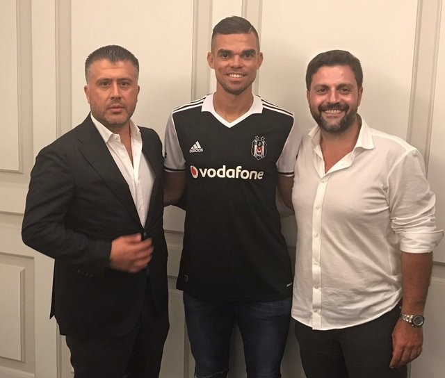 Beşiktaş'ın yeni yıldızı Pepe İstanbul'da