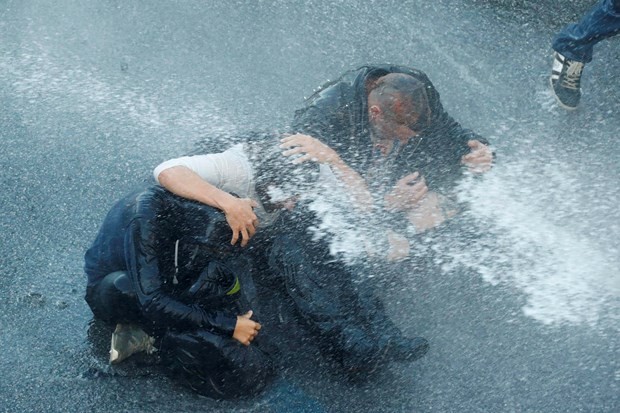 İşte fotoğraflarla Hamburg'daki G-20 protestoları