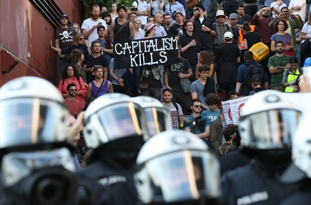 İşte fotoğraflarla Hamburg'daki G-20 protestoları