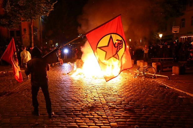 İşte fotoğraflarla Hamburg'daki G-20 protestoları